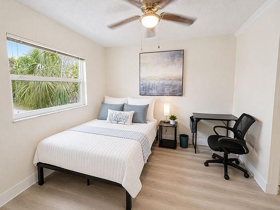 2nd image of 2370 Leon Ave #4