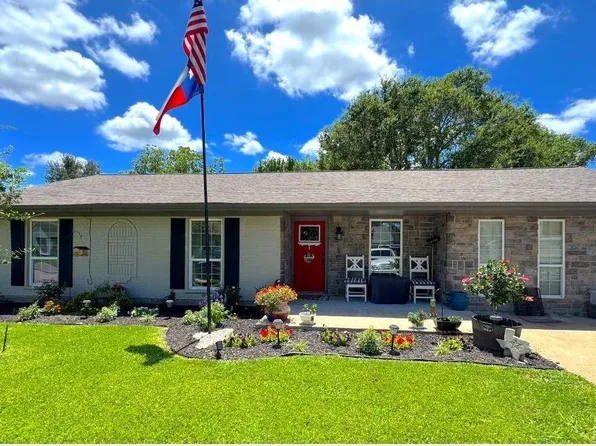 1410 Avenue D, Danbury, TX 77534
