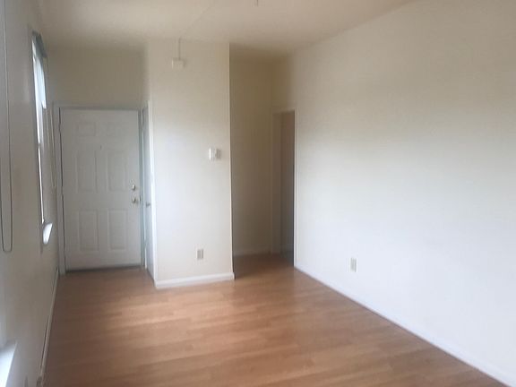 4th image of 137 Southside Ave #1S