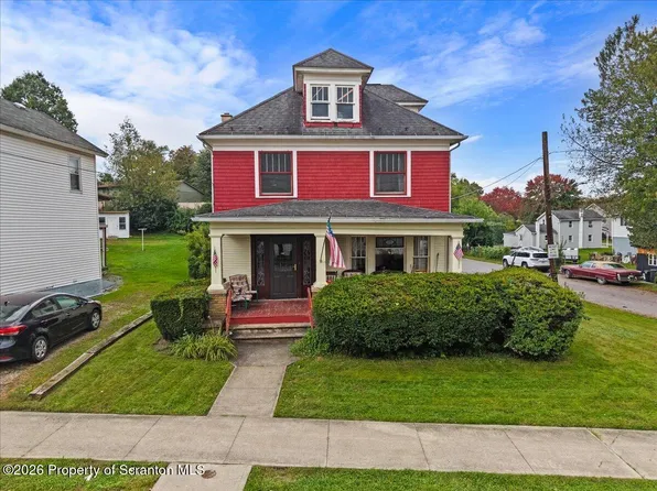 512 Spring St, Moosic, PA 18507