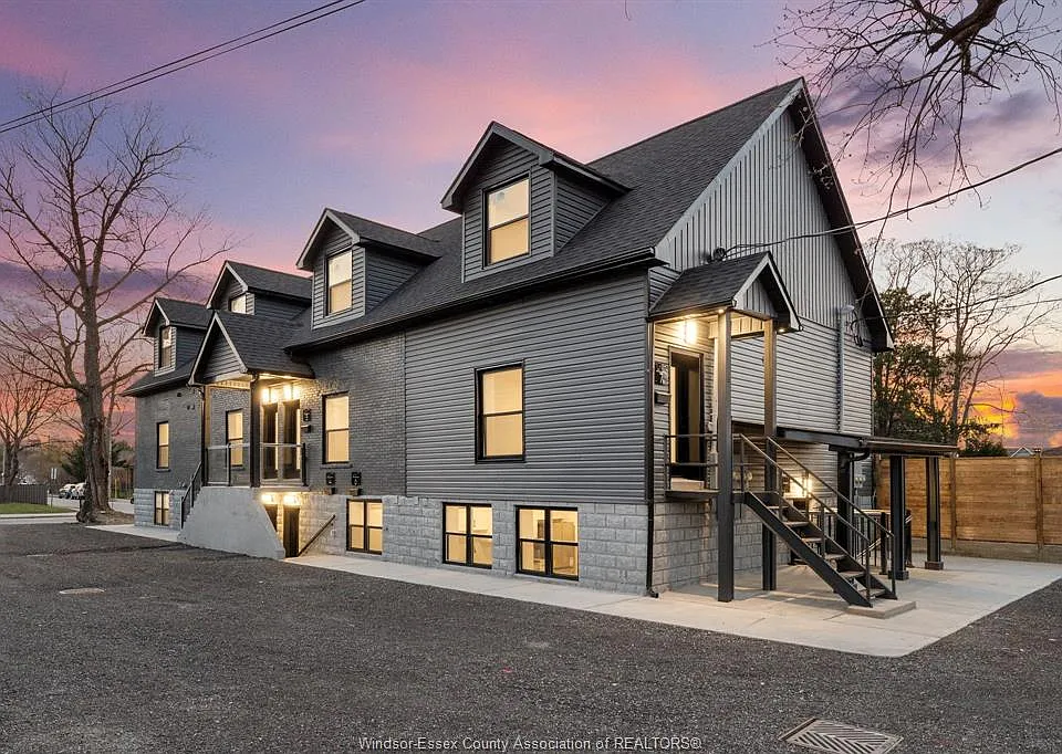 702 Pierre Ave #8