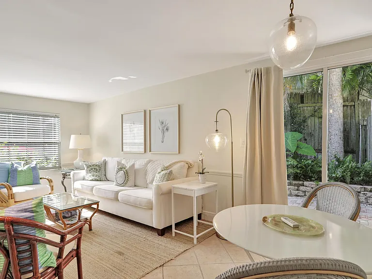 6 Fisher Ln — Photo 15
