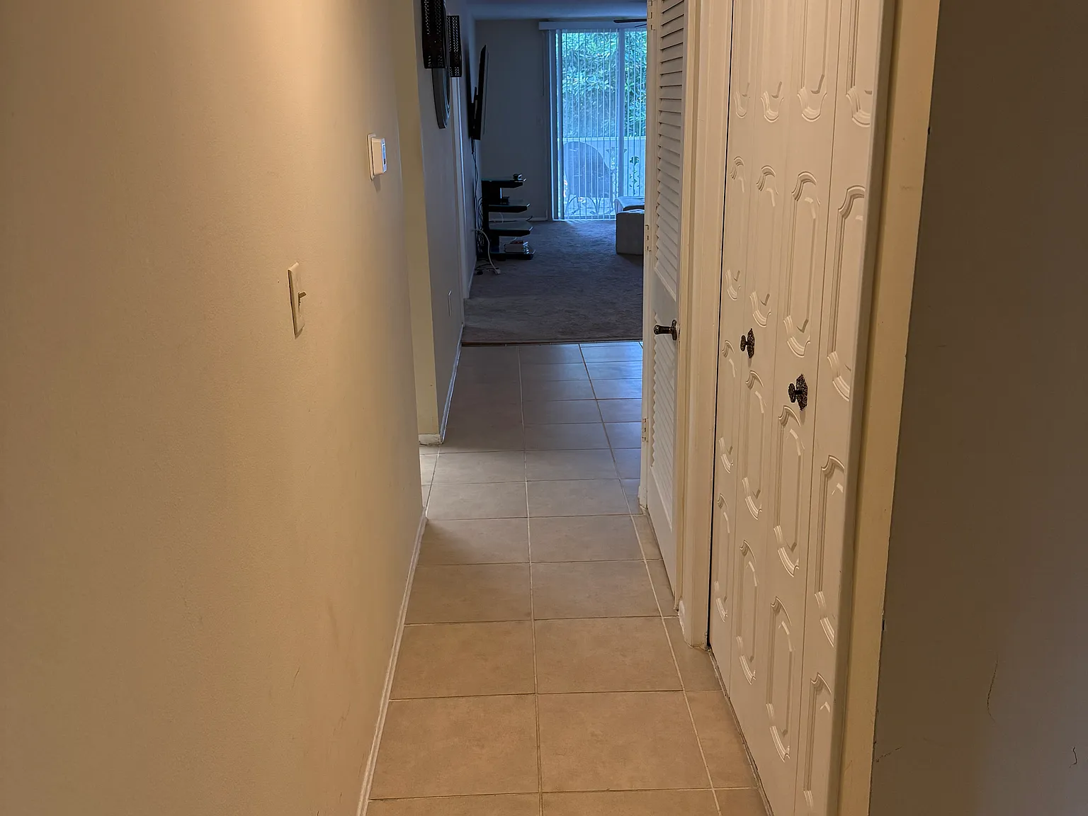 2 bed, 1200 sqft, $1,895 — Photo 2