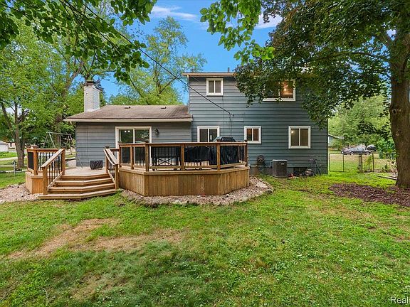 2nd image of 4256 Highland Ct