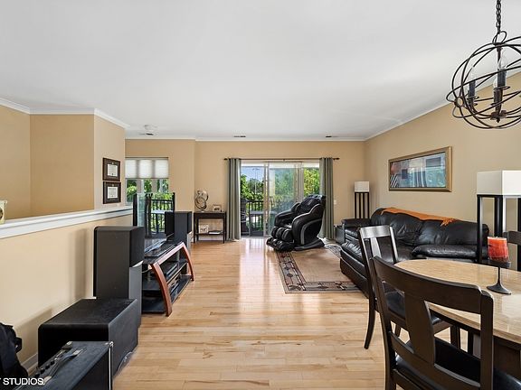 4th image of 1232 S Blue Island Ave Unit 301