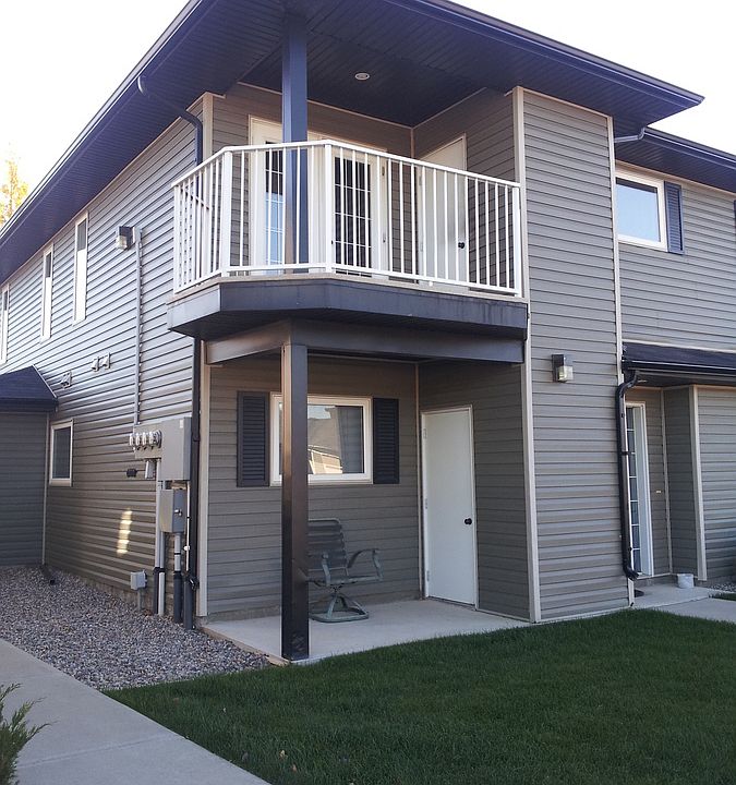 1st image of 734 Heritage Blvd W #7