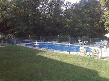 2nd image of 4005 Hunters Green Dr