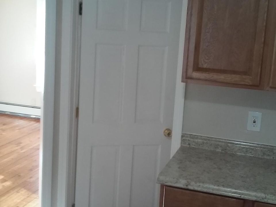 2nd image of 70 John St