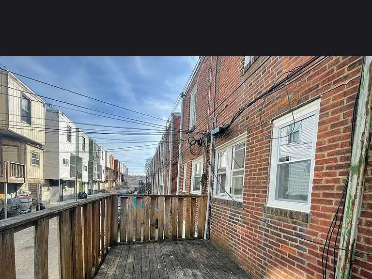 1729 S Edgewood St — Photo 8
