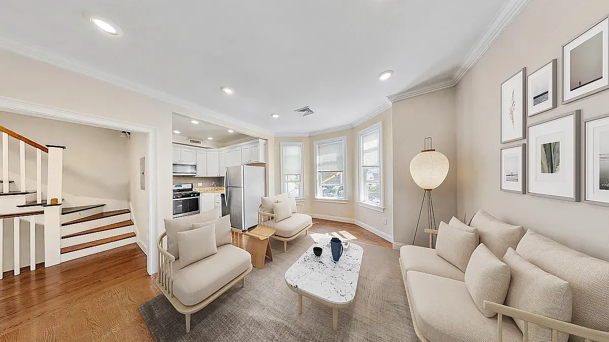 4 bed, 9999 sqft, $2,995 — Photo 2