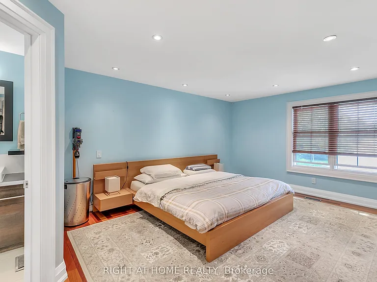 35 Brightbay Cres — Photo 25