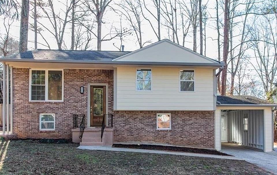 1st image of 208 Longleaf Dr SE