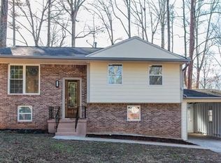 208 Longleaf Dr SE, Marietta, GA 30060