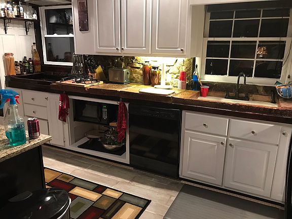 2nd image of 43 Crestrim Ct #2-5155