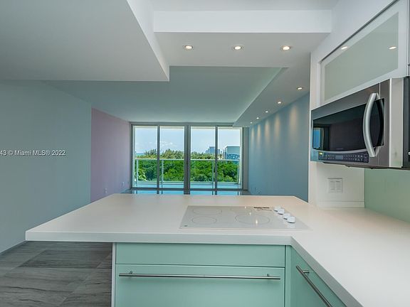 5th image of 100 Bayview Dr APT 623
