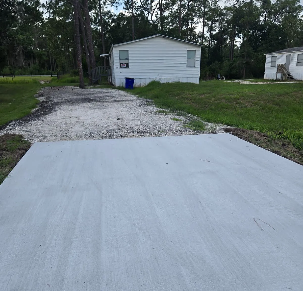 3 bed, 1152 sqft, $1,300 — Photo 1