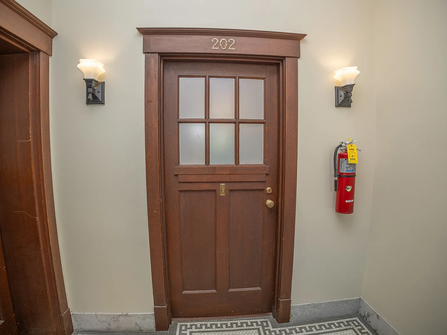 323 Washington Street - 202 — Photo 4