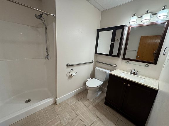 5th image of 60 Center St #4
