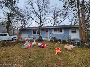 26 Oregon Avenue, Jackson, NJ 08527