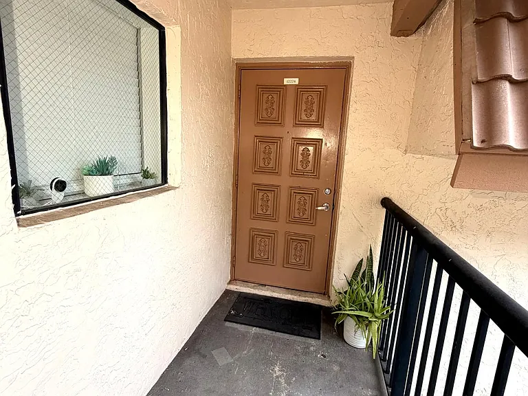 Royal Palm Blvd — Photo 2