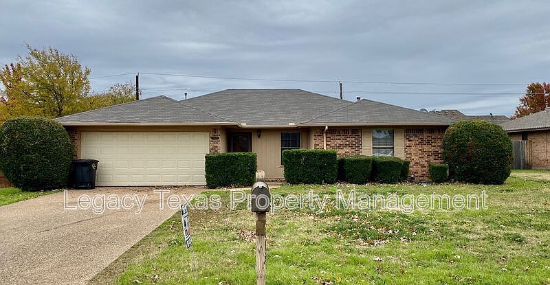 1st image of 1203 Stonelake Dr