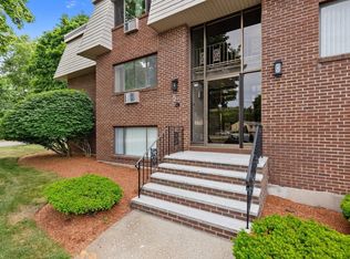 Hallmark Gardens, Burlington, MA 01803