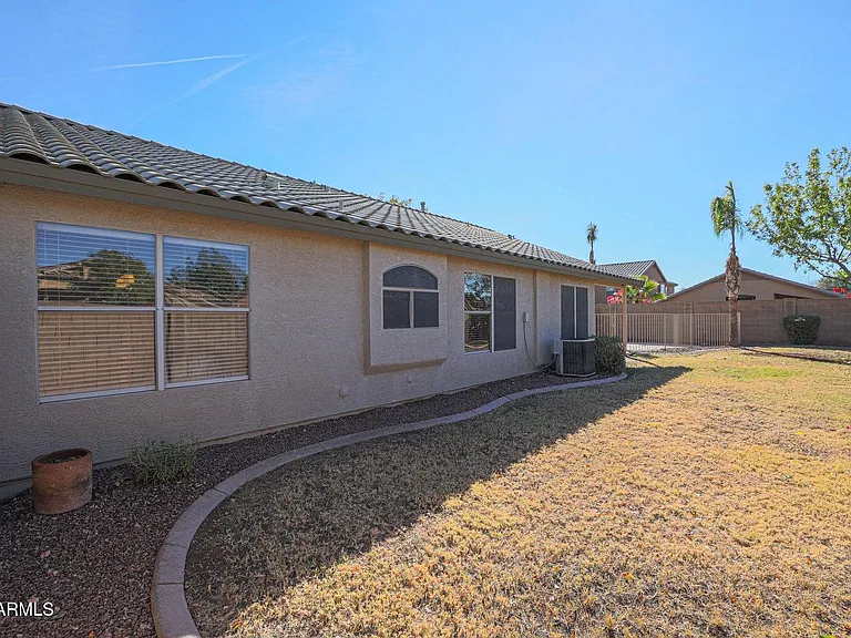 10269 W Patrick Ln — Photo 28