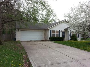 1604 Woodpointe Dr, Indianapolis, IN