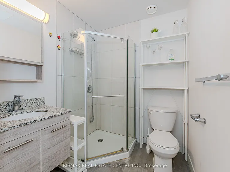 251 Hemlock St #707 — Photo 8