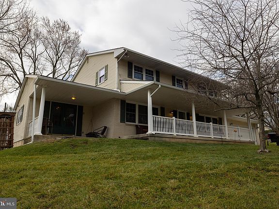 2nd image of 38 N Cliffe Dr