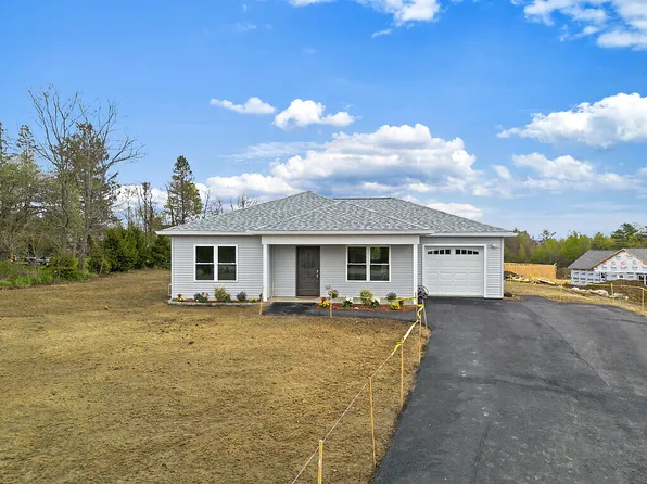 2 Meadow Drive #1, Waterville, ME 04901