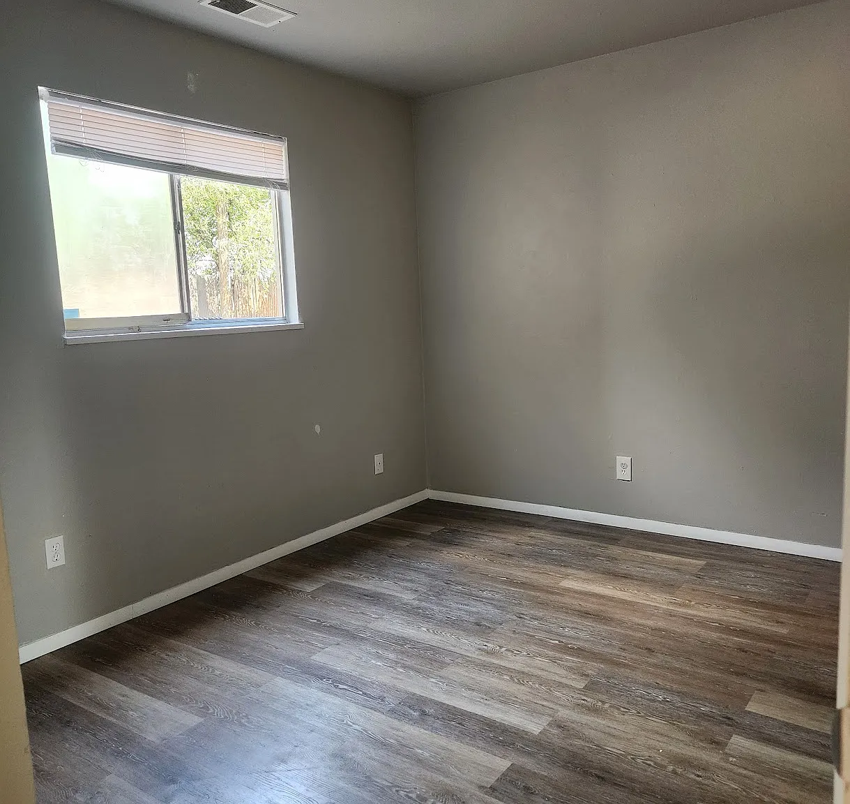 2 bed, $1,250 — Photo 1