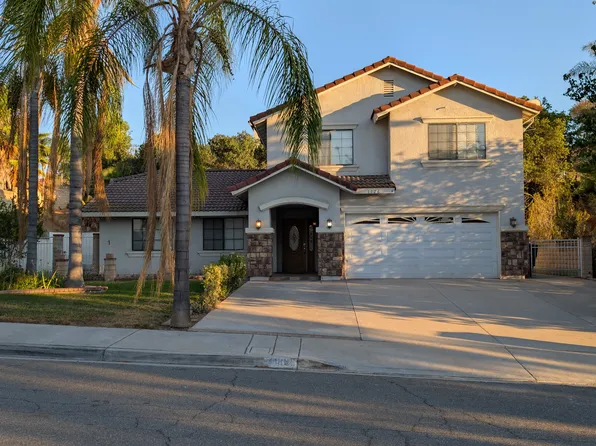 1126 Voltaire Dr, Riverside, CA 92506