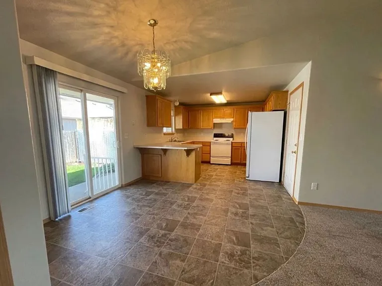 3961 Azalea Ave SE — Photo 3