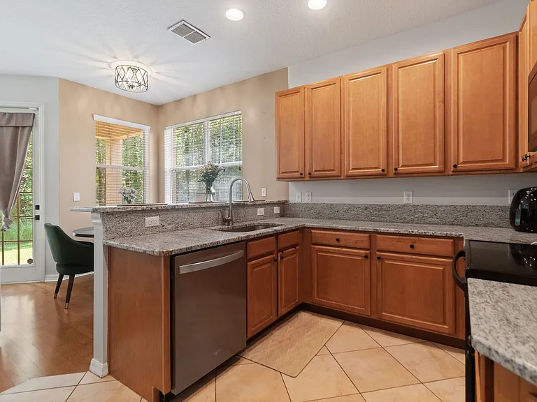 8141 Stone Leaf Ln — Photo 8