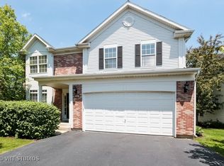 12790 W Sanctuary Ln, Lake Bluff, IL 60044