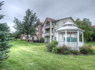 8205 Karl Ridge Rd APT 820, Lincoln, NE 68506