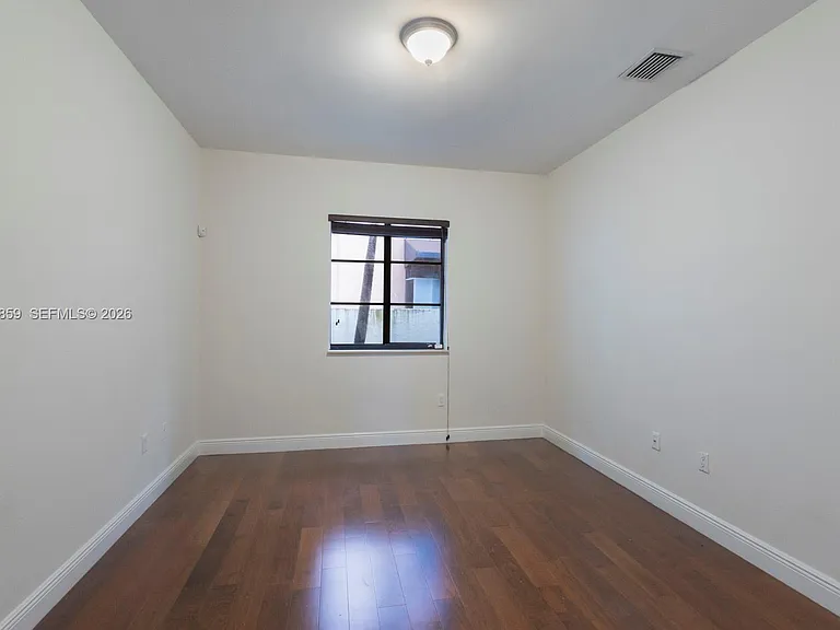 324 SW 30th Rd — Photo 16