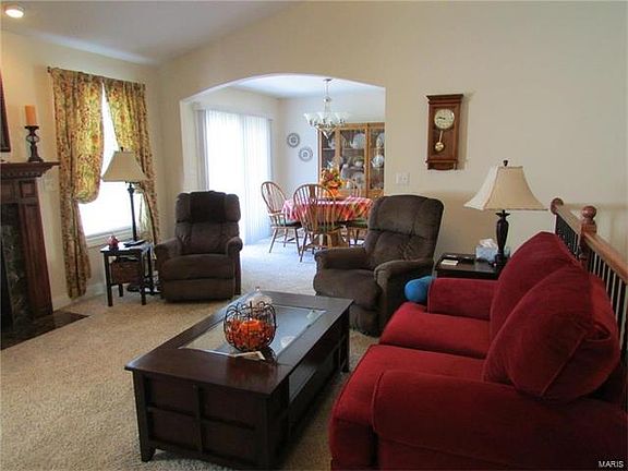 3rd image of 4629 Wisteria Dr