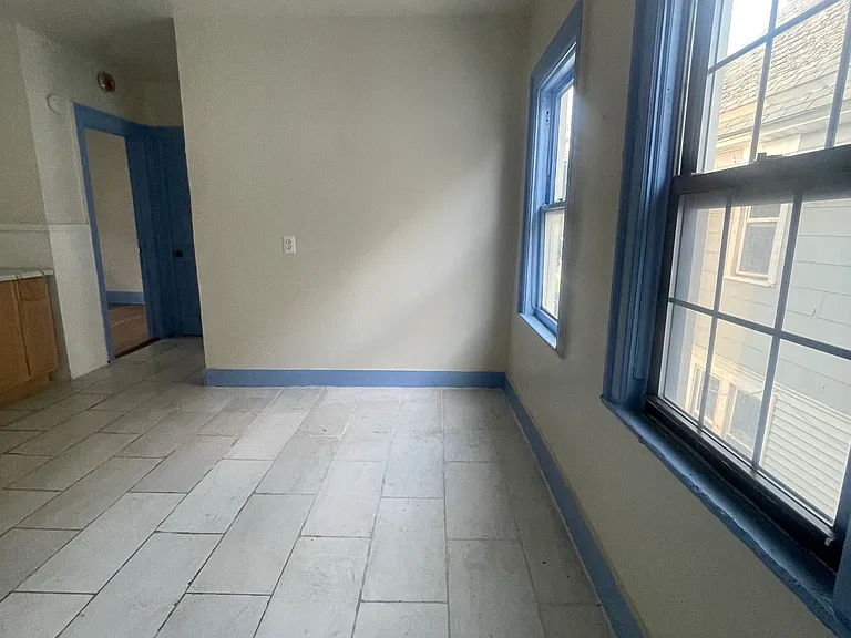 446 Riley St #2 — Photo 10