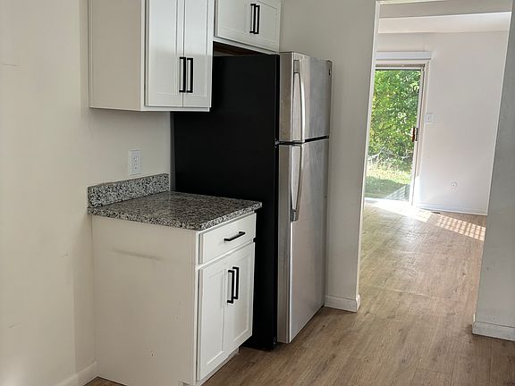 2nd image of 3101 Crystal Ct