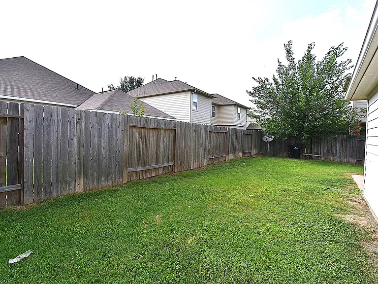 4915 Ibis Lake Ct — Photo 43