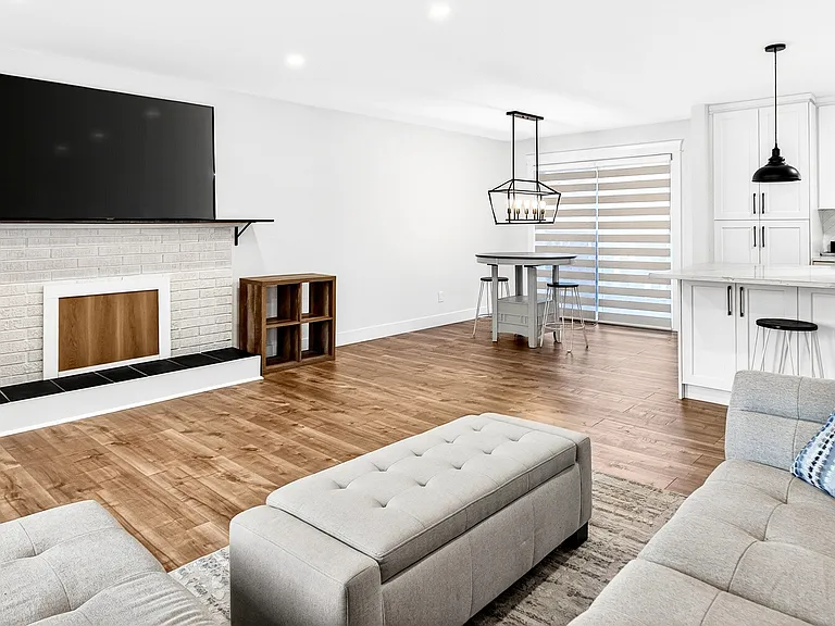 21099 Berry Ave — Photo 18