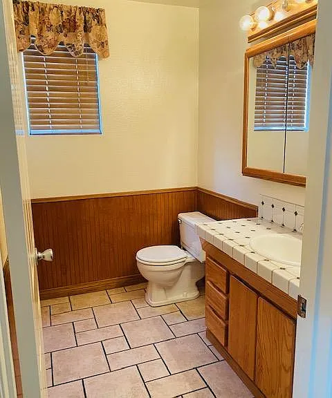 10911 Emerson St — Photo 13