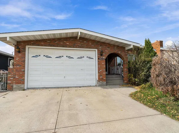 16132 98th St NW, Edmonton, AB T5X 4Y7