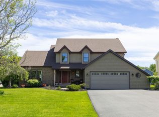 103 W Forest Dr, Rochester, NY 14624