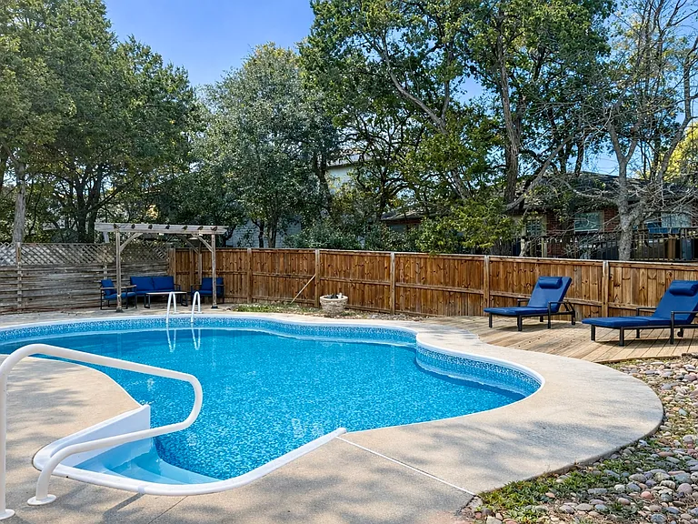 6135 Donely Pl — Photo 33