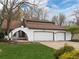 16561 Timberline Dr, Strongsville, OH