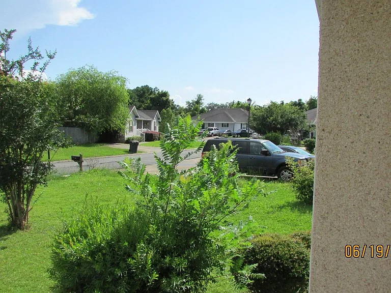 185 Drew Cir — Photo 2