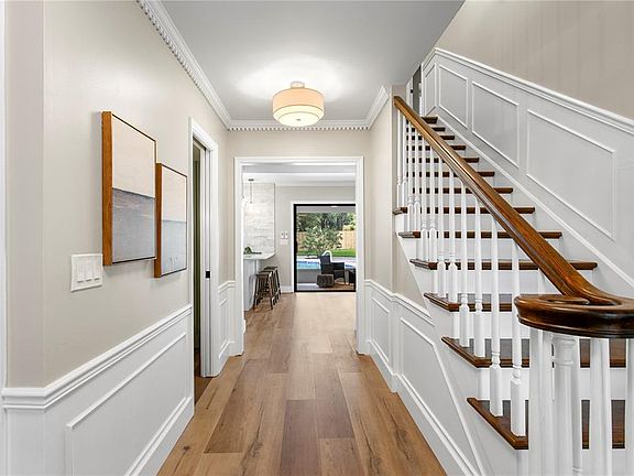 5th image of 13305 Golf Crest Cir